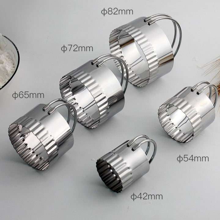 Stainless Steel Round Biscuit Cutter Set with Handle