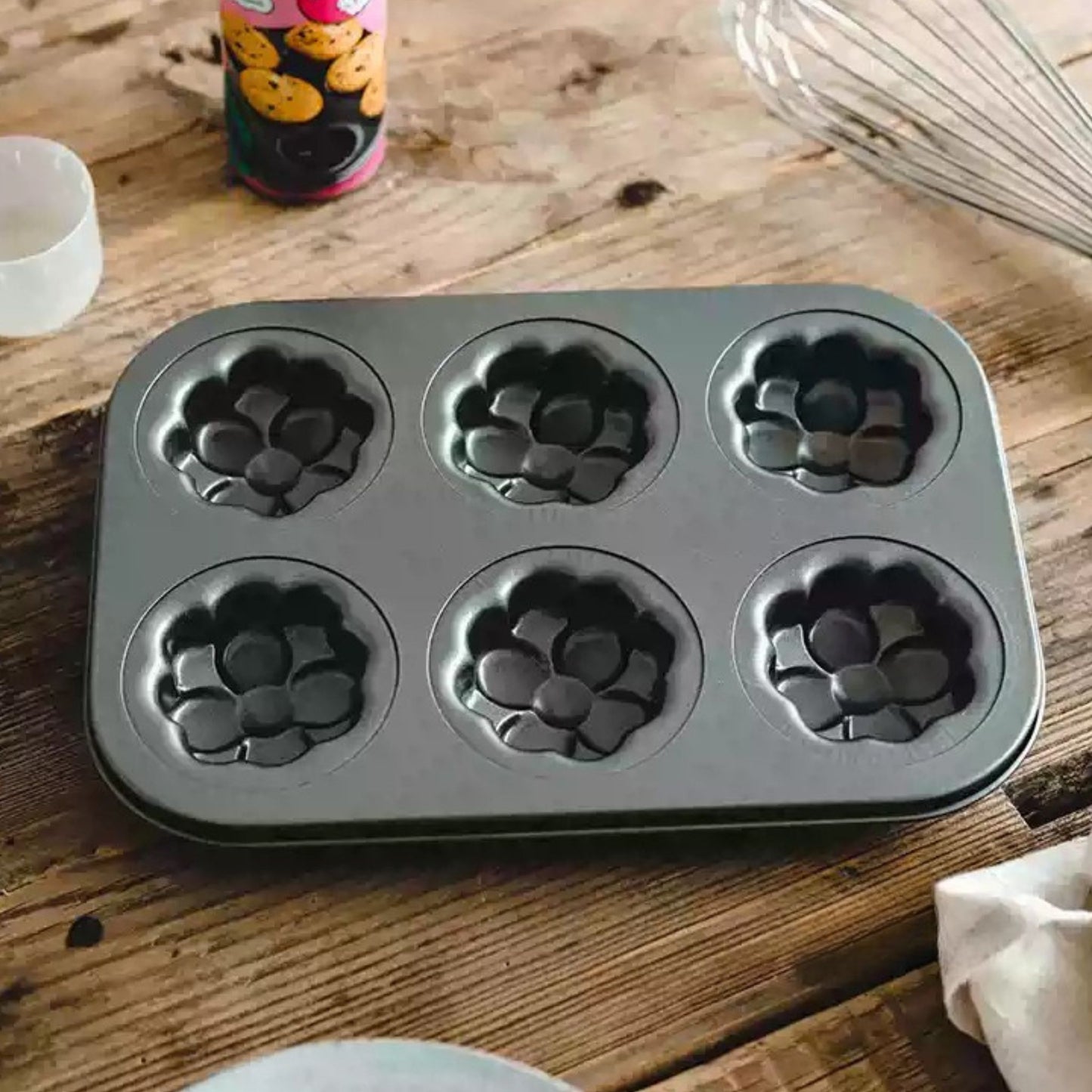 6-Cavity Flower Madeleine Pan, alternate view 5