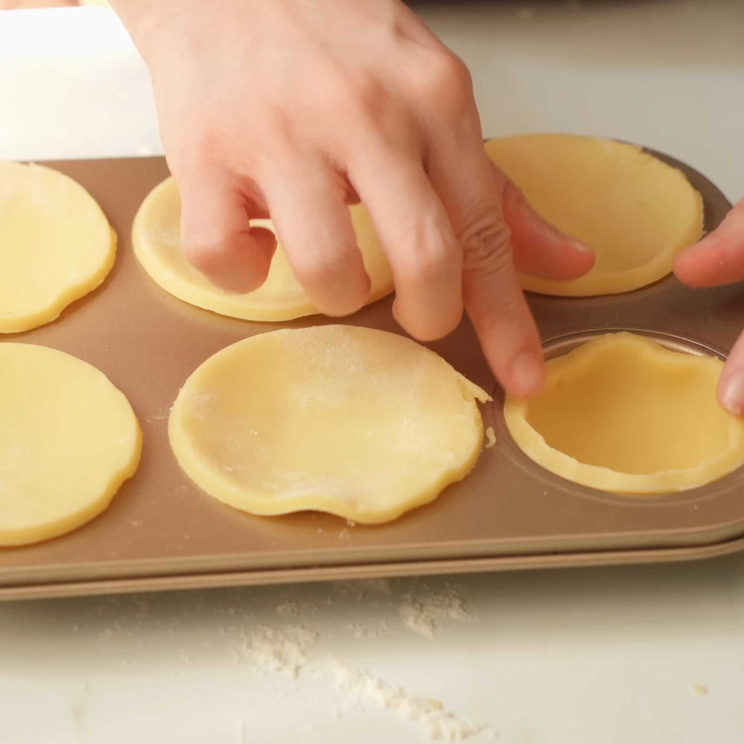 Muffin Pan And Nonstick Oven