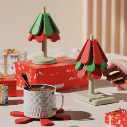 Christmas Tree Silicone Trivets, alternate view 4