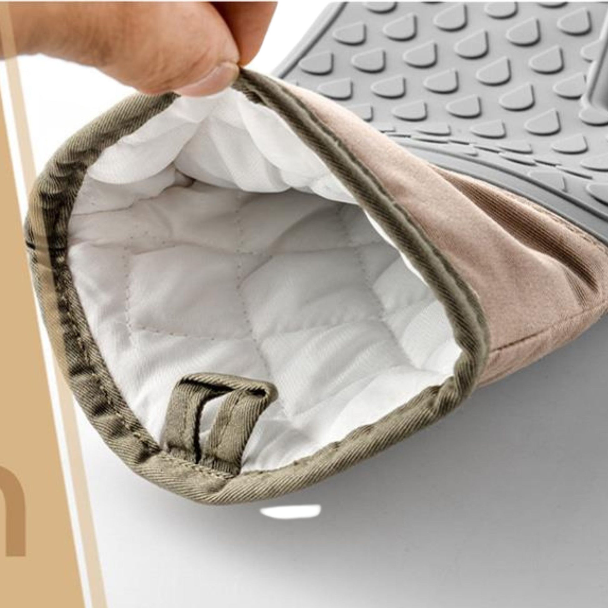 Silicone Oven Mitts & Pot Holder, alternate view 8